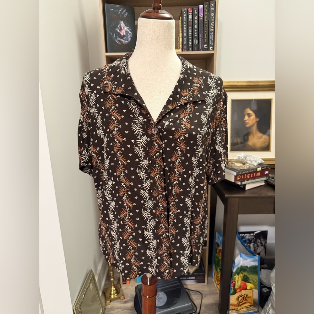 J. Stevens | Brown Floral Short-Sleeve Button-Up Shirt Sz 14